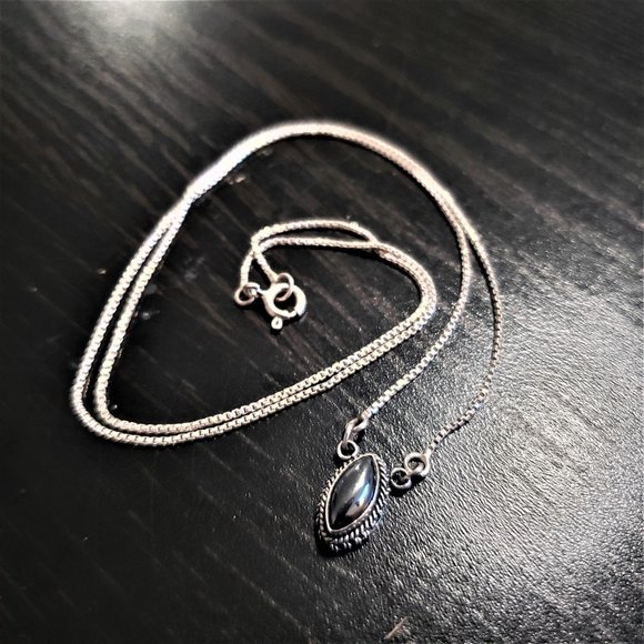 Vintage 925 silver necklace with a cabochon pendant in hematite and 925 silver. - Picture 2 of 6